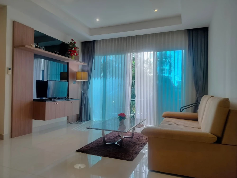 For sale: Nam Talay Condominium, spacious room, lots of usable space, decorated in a controlled tone, complete with amenities. Don't miss out!