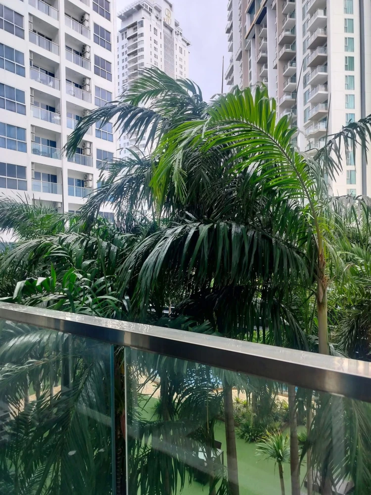 For sale: Nam Talay Condominium, spacious room, lots of usable space, decorated in a controlled tone, complete with amenities. Don't miss out!