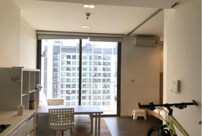 Selling Nara 9 by Eastern Star, 23rd floor, fully furnished unit. Ready to move in! Book now!