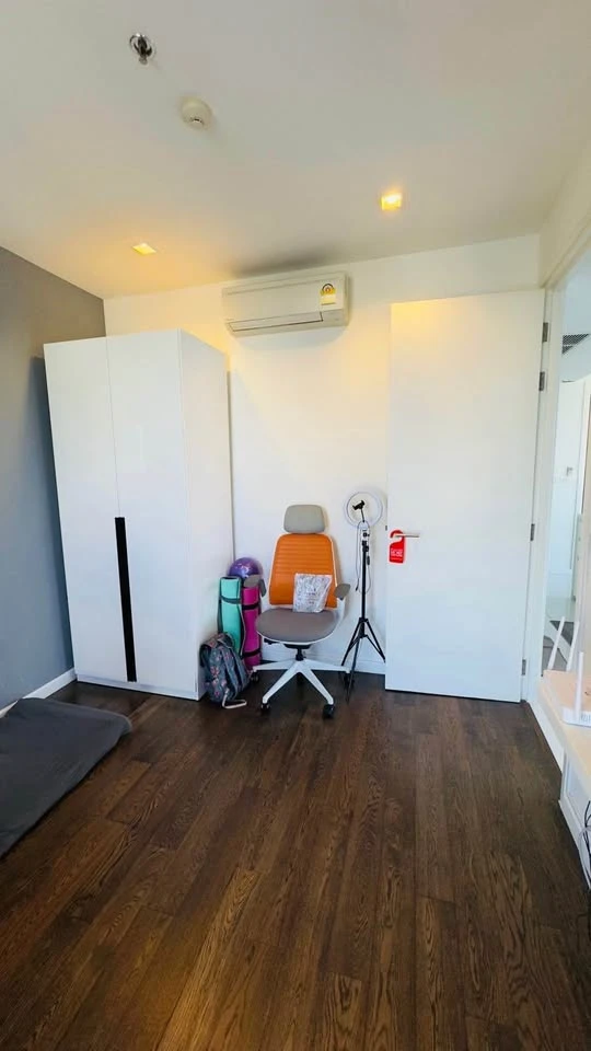 For sale Nara 9 has 2 bedrooms, 2 bathrooms, corner room, 23rd floor, city view, very airy, I must say you must book.