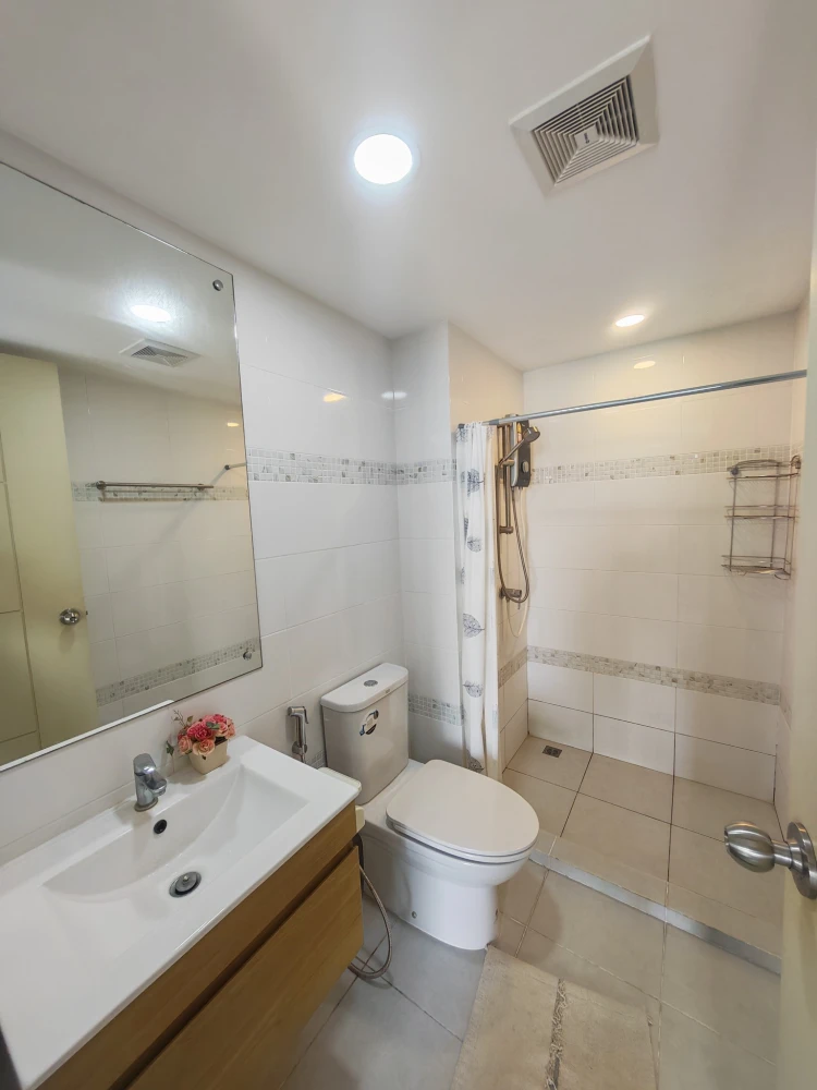 For sale: Nawa Living Nawamintra 75, 1 bedroom, 1 bathroom, decorated in a cool tone, good location, complete amenities, reserve now!