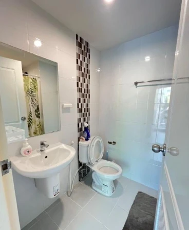 For sale: Niche id Serithai-Wongwaen, 2nd floor, nice room, fully furnished. Interested? Hurry and reserve now!
