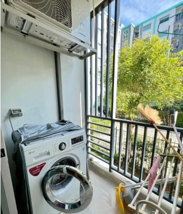 For sale: Niche id Serithai-Wongwaen, 2nd floor, nice room, fully furnished. Interested? Hurry and reserve now!