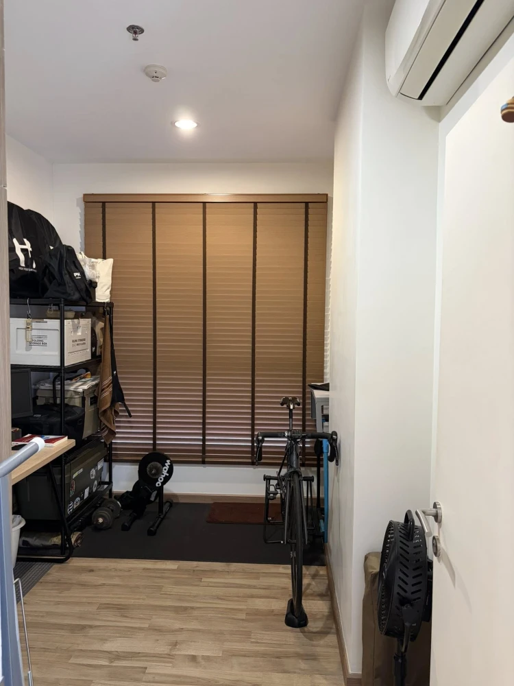 Selling Niche Mono Charoen Nakorn, 2 bedrooms, spacious living area, fully furnished, beautiful Chao Phraya River view. Book now!