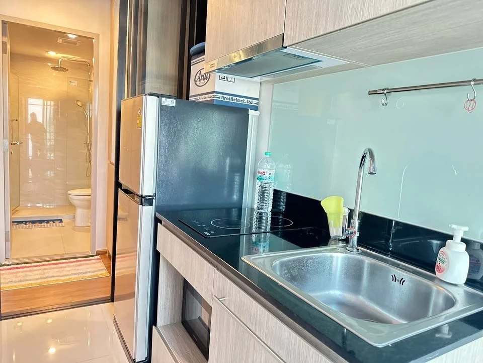 Selling Niche Mono Itsaraphap, 1 bedroom, 1 bathroom. Great location, convenient transportation. Don't miss out!