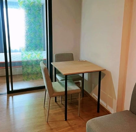 Selling Niche Mono Itsaraphap, 8th floor. A lovely unit, fully furnished. Book now!