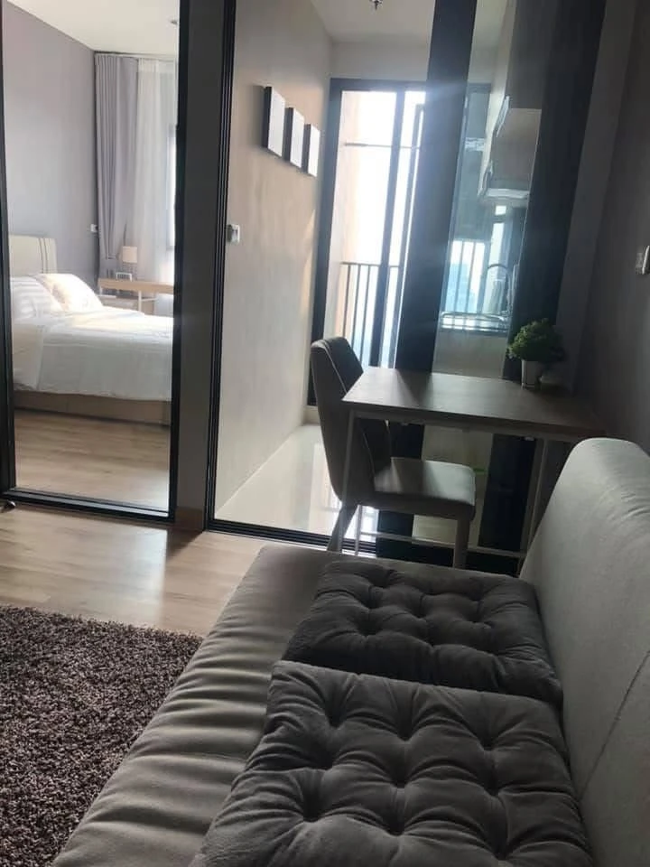 Selling Niche Mono Sukhumvit-Bearing, 1 bedroom, 1 bathroom. Fully furnished and equipped with appliances. Unobstructed view. Book now!