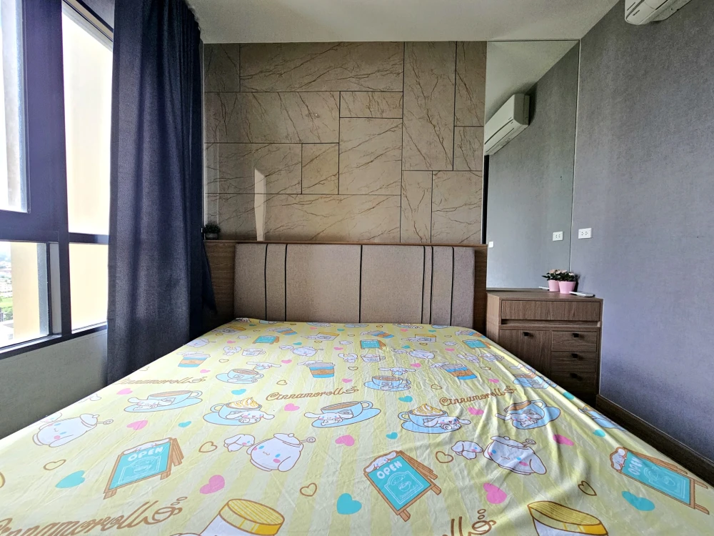 For sale: Niche Mono Sukhumvit-Bearing, 16th floor (corner room), built-in furniture throughout the room, just bring your own luggage and move in.