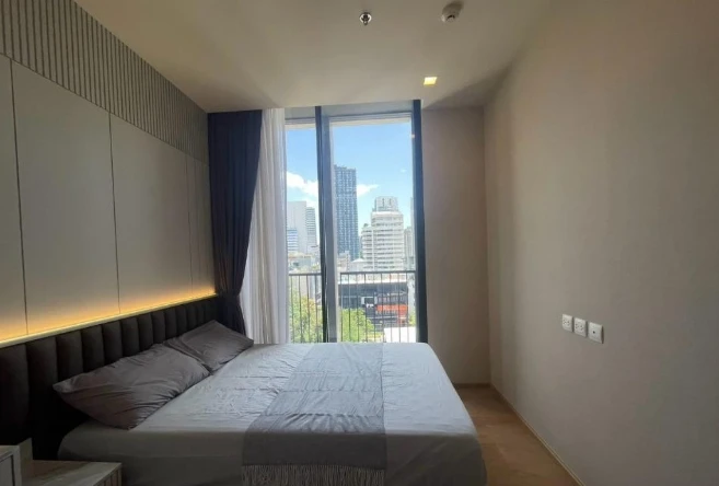 For Sale: Noble Around Sukhumvit 33 – 6th Floor, Corner Unit. Fully furnished and inviting. Book now—act fast!