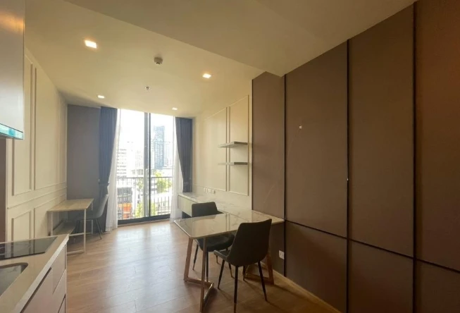 For Sale: Noble Around Sukhumvit 33 – 6th Floor, Corner Unit. Fully furnished and inviting. Book now—act fast!