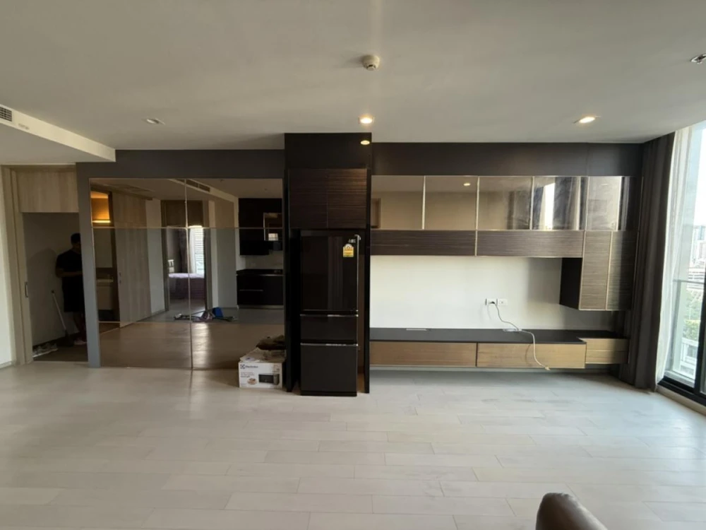 For sale: Noble Ploenjit, 18th floor, fully furnished room, ready to move in with your bags, book now, don't miss out!