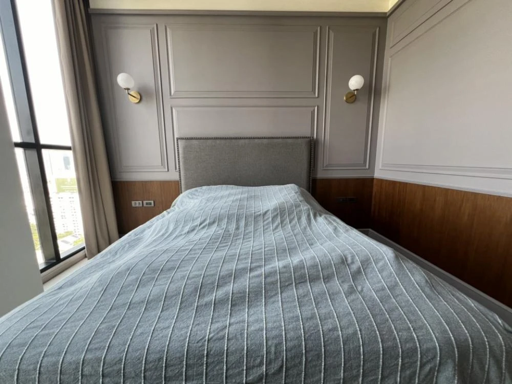 Selling Noble Ploenjit, 23rd floor. Spacious and comfortable unit, fully furnished. Book now!