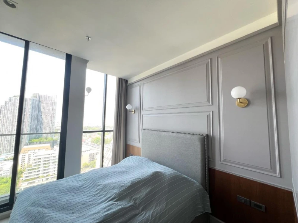 Selling Noble Ploenjit, 23rd floor. Spacious and comfortable unit, fully furnished. Book now!