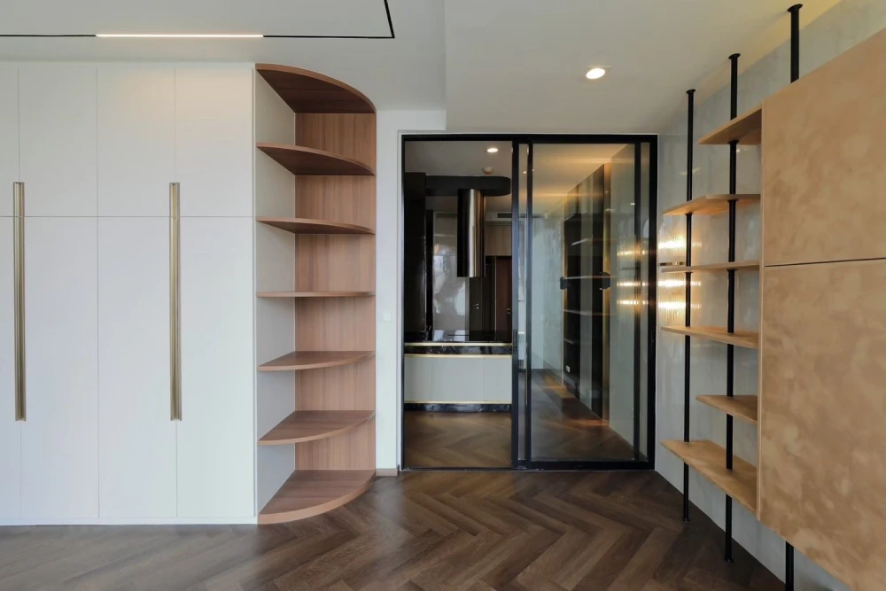 For sale rent: Noble Ploenjit, 26th floor, city view, beautiful room, nice to live in, interested in owning, hurry and reserve now, urgent!