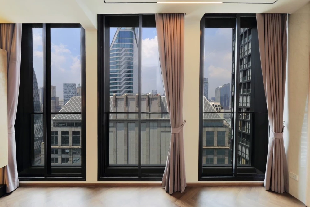 For sale rent: Noble Ploenjit, 26th floor, city view, beautiful room, nice to live in, interested in owning, hurry and reserve now, urgent!