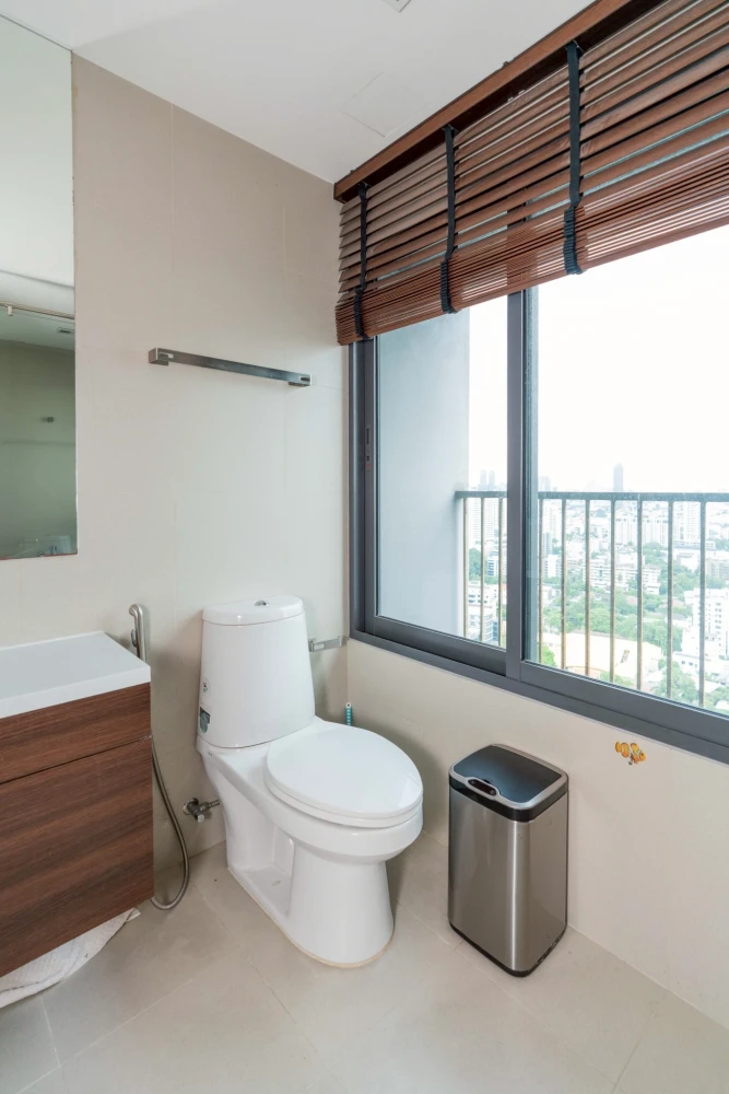 Selling Noble Remix, high floor unit. Spacious and comfortable, perfect for families. Book now!