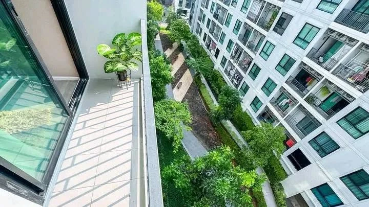 Notting Hill Sukhumvit 105 for sale, next to BTS Bearing. Fully furnished with complete functions. Excellent value! Book now!