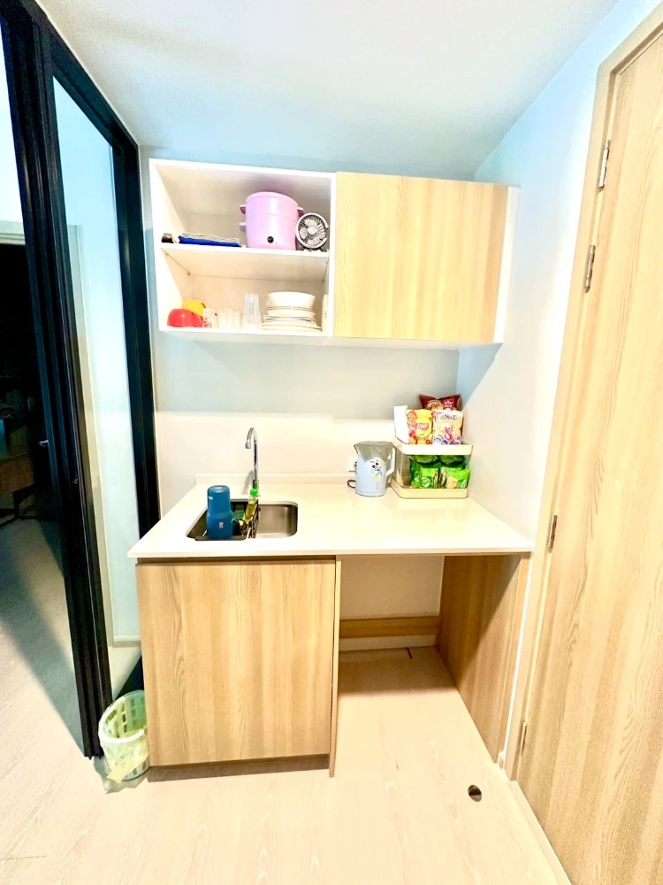 For sale: Nue Connex DonMeung, 1st floor, pool view, fully furnished, move in with your bags immediately. Reserve now, hurry!
