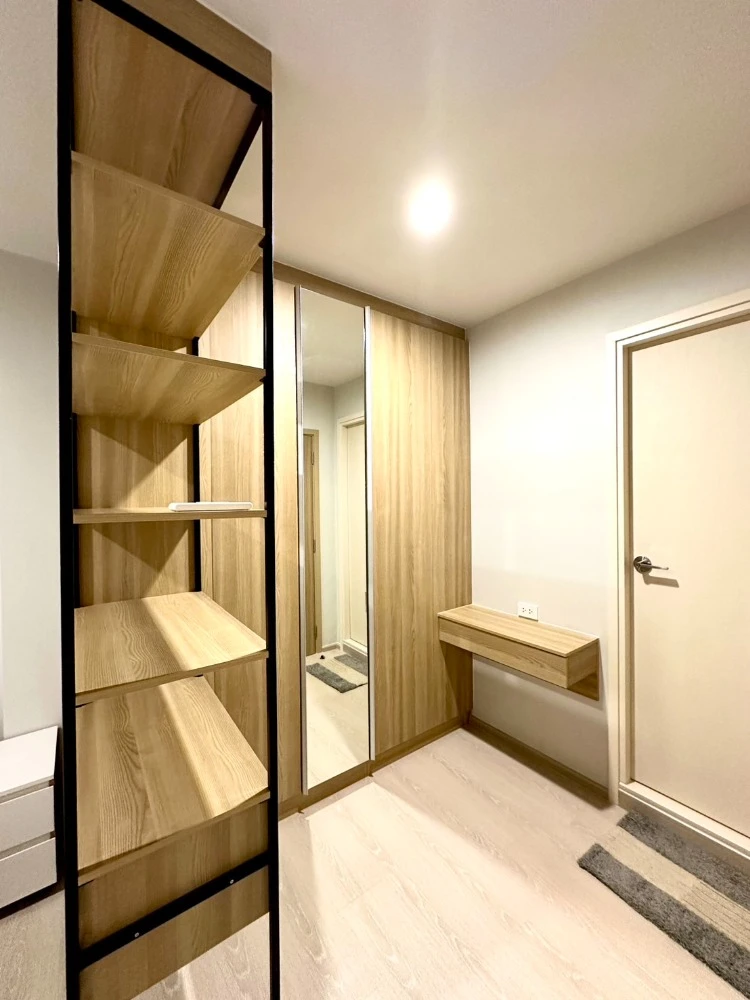For sale: Nue Connex DonMeung, 1st floor, pool view, fully furnished, move in with your bags immediately. Reserve now, hurry!