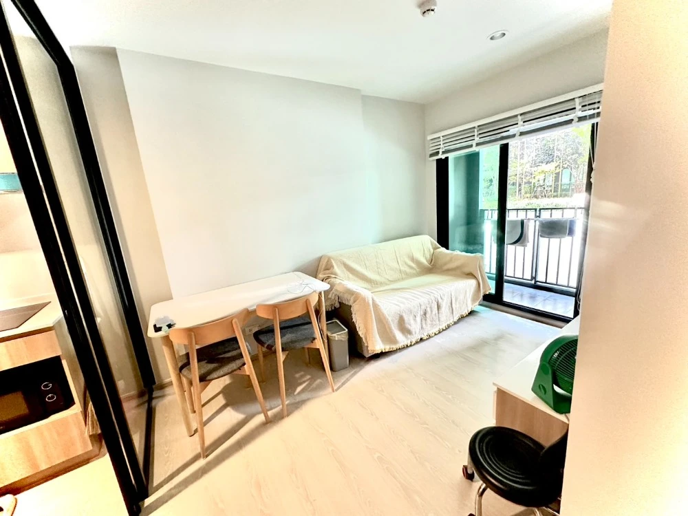 For sale: Nue Connex DonMeung, 1st floor, pool view, fully furnished, move in with your bags immediately. Reserve now, hurry!