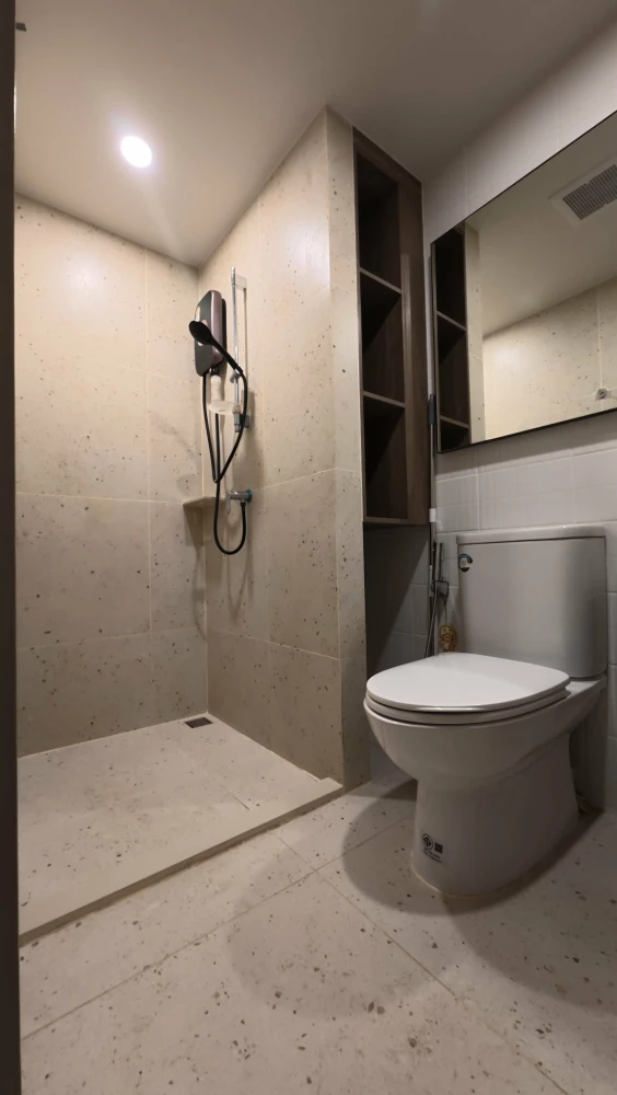 Selling 1 bedroom, 1 bathroom unit at Nue Core Khu Khot Station. Fully furnished with complete amenities. Book now!