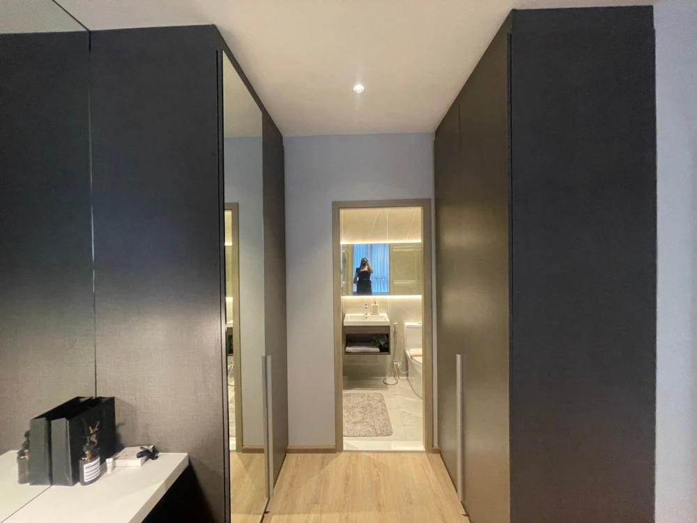 For sale: NUE District R9, room location, balcony view in front of building G, 28th floor, highest, don't just look, hurry and reserve now.