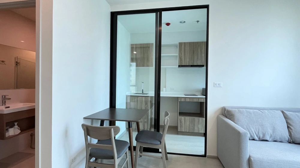 Selling NUE Noble Faichai - Wang Lang. Spacious, ready-to-move-in unit on a high floor, corner unit, fully furnished. Book now! Don't miss out!