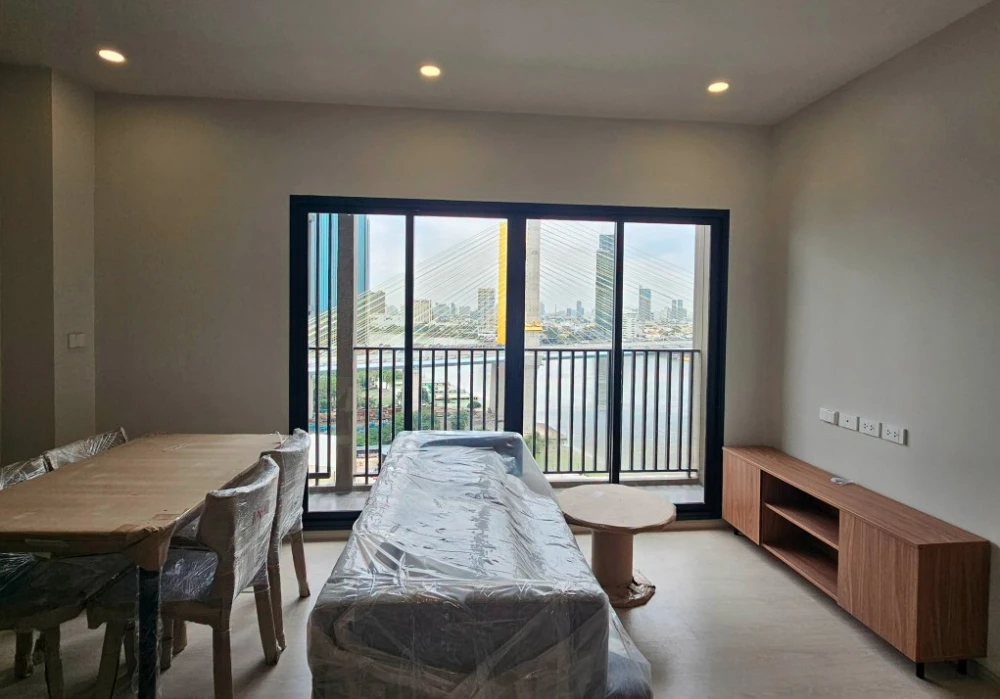 Selling NUE RIVEREST Ratchaburana, corner unit, north facing, front building next to the river, wide frontage, river view towards Rama IX Bridge and c