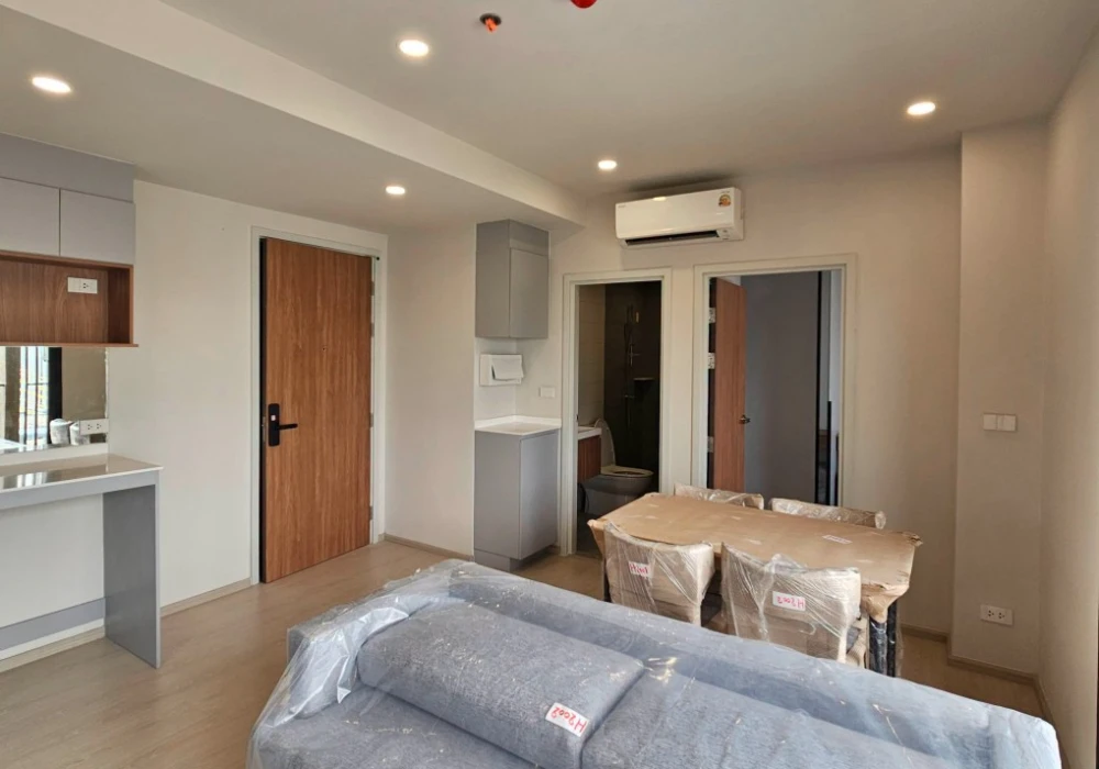 Selling NUE RIVEREST Ratchaburana, corner unit, north facing, front building next to the river, wide frontage, river view towards Rama IX Bridge and c