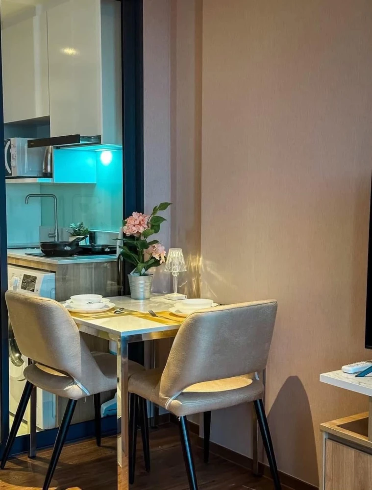 For sale ONCE PATTAYA, a nice room with complete decorations. Interested, reserve now.