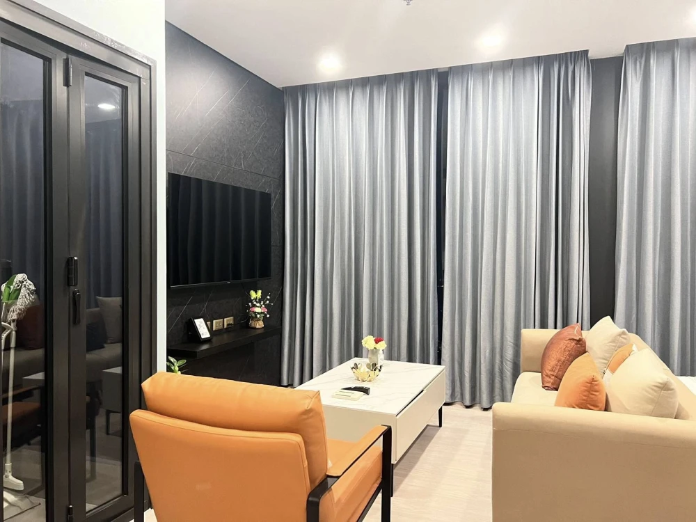 For sale: One 9 Five, high floor, beautiful view (53rd floor), beautifully decorated room, looks good, very livable, hurry and reserve now.