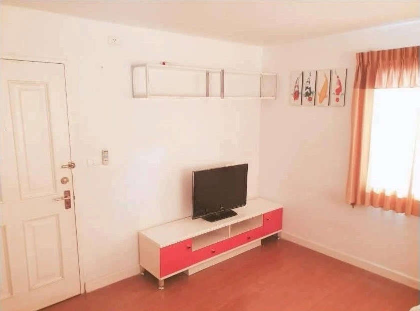 For Sale: ONE X Sathorn-Narathiwat – a comfortable, spacious corner studio unit. Don't wait—it's ready for you now.