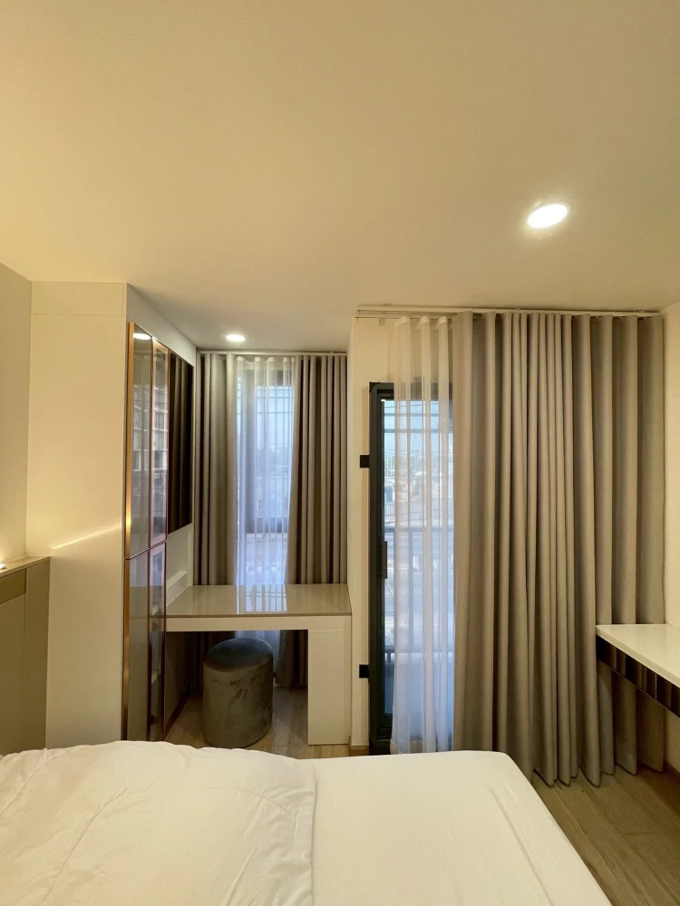 Selling a unit at Oneder Kaset, 3rd floor. Excellent location and fully furnished. Don't miss out!