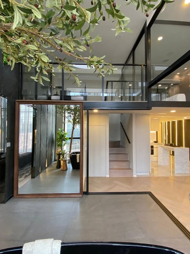 ขาย ORIGIN COURTYARD THONGLOR ชั้น 15 ห้อง Duplex มี 3 ห้องนอน, 2 ห้องน้ำ พื้นที่ใช้สอยเยอะมากๆ บอกเลยว่าต้องจอง