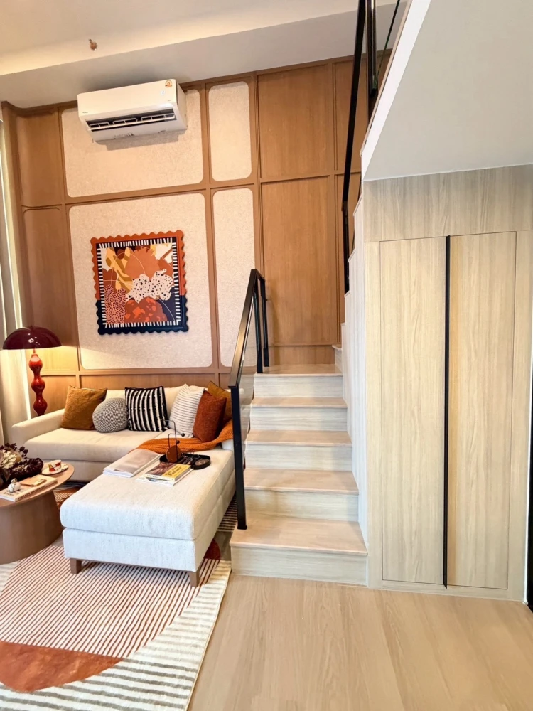 For Sale: Origin Play Bangkhunnon Triple Station, 27th floor. Features an unobstructed river view with no buildings blocking the sightline. Book now!