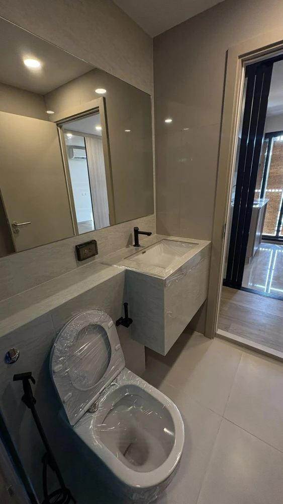 Selling Origin Play Bangkhunnon Triple Station unit, high floor, great ventilation, pets allowed. Don't miss out, book now!