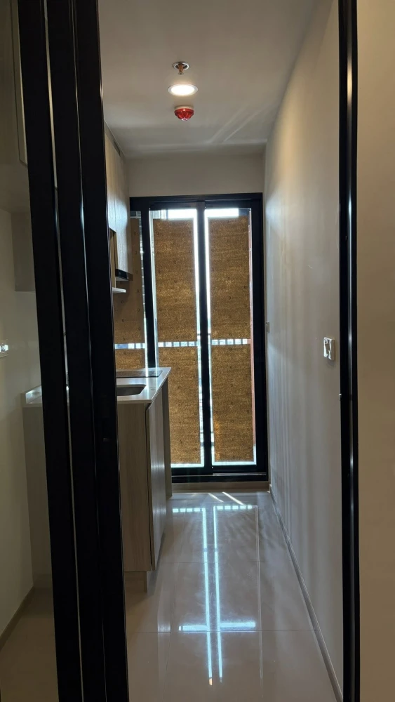 Selling Origin Play Bangkhunnon Triple Station unit, high floor, great ventilation, pets allowed. Don't miss out, book now!