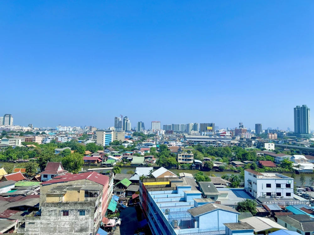 Selling Origin Play Bangkhunnon Triple Station unit, high floor, good ventilation, very livable. Book now!
