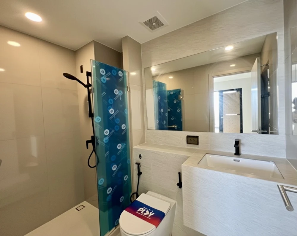 Selling Origin Play Bangkhunnon Triple Station unit, high floor, good ventilation, very livable. Book now!