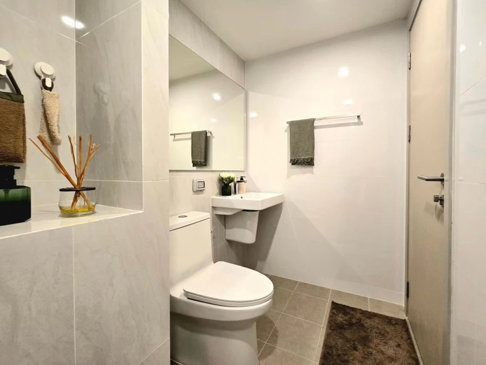 Selling Origin Play Sri Udom station condo, pets allowed, room number and house number, total 9, extremely lucky, must reserve.