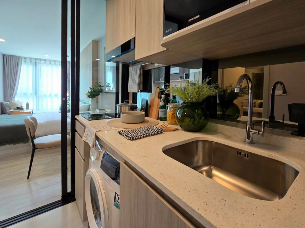Selling Origin Play Sri Udom station condo, pets allowed, room number and house number, total 9, extremely lucky, must reserve.