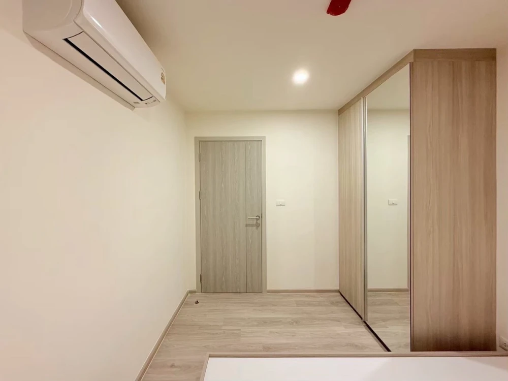 Selling Origin Play Sri Udom Station condo unit. Empty, spacious, and comfortable. Buy now!