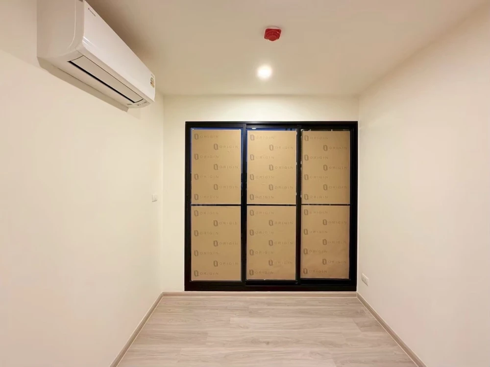 Selling Origin Play Sri Udom Station condo unit. Empty, spacious, and comfortable. Buy now!