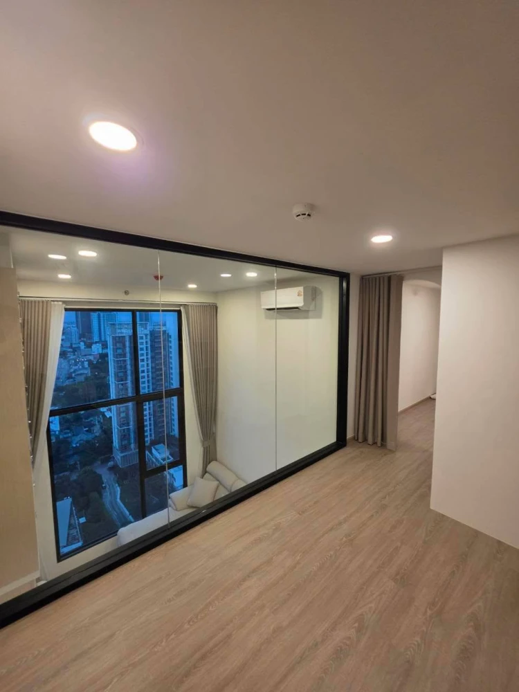 For Sale: Origin Plug & Play Nonthaburi Station. 20th-floor corner unit featuring a beautiful, unobstructed view and an airy feel. Comes with superb b