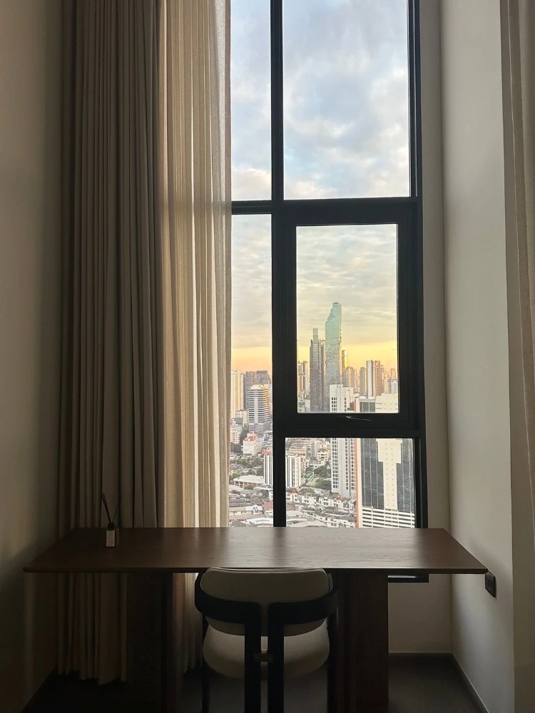 For sale: Park Origin Chula Samyan, 32nd floor, Duplex room. Interested in owning one? Hurry and reserve now. Urgent!