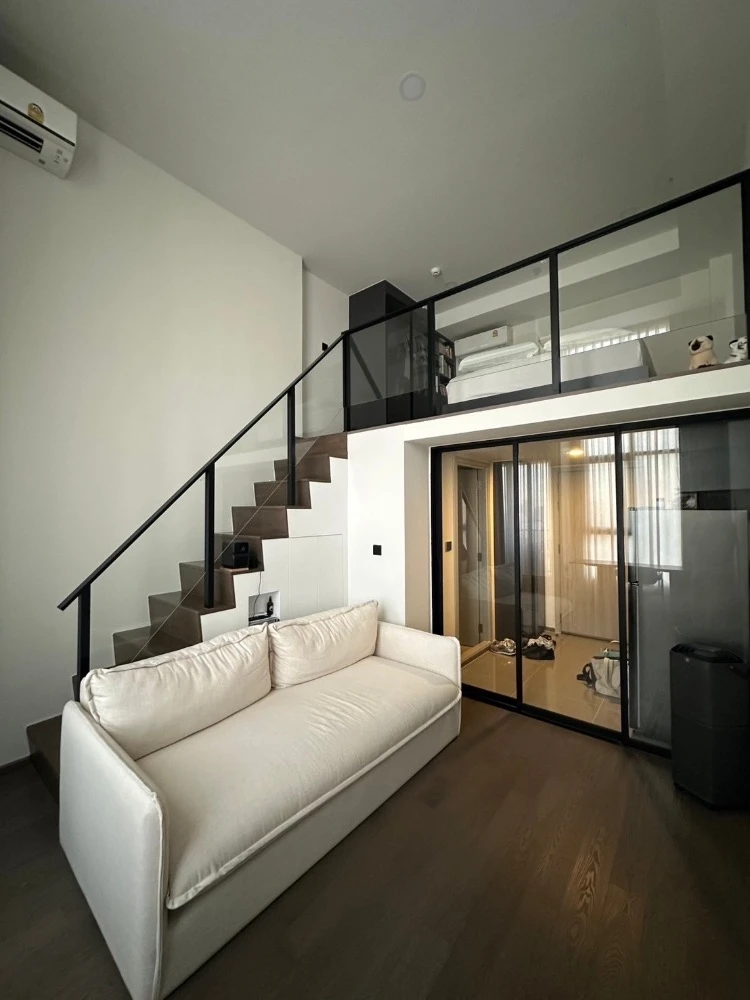 For sale: Park Origin Chula Samyan, 32nd floor, Duplex room. Interested in owning one? Hurry and reserve now. Urgent!
