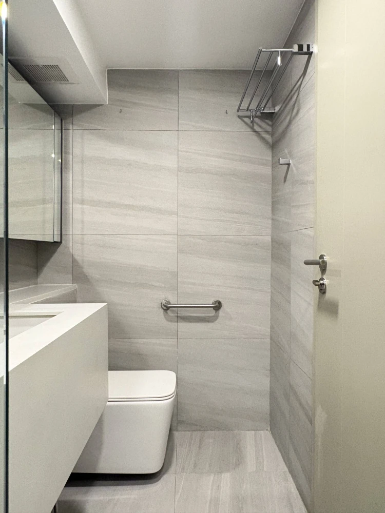 Selling a high-floor unit at Park Origin Chula-Samyan. Garden view, spacious and comfortable. Don't miss out, book now!!!