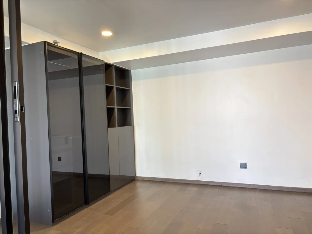 Selling a high-floor unit at Park Origin Chula-Samyan. Garden view, spacious and comfortable. Don't miss out, book now!!!