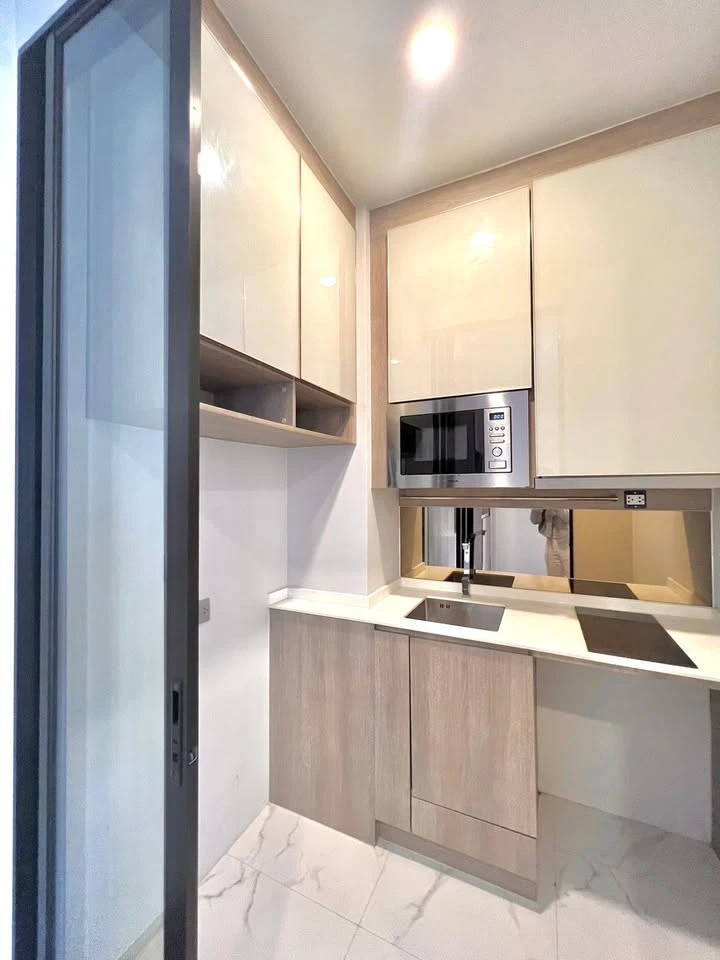 For sale: Park Origin Phayathai, a prime location with a city center view, spacious and comfortable room, must book.