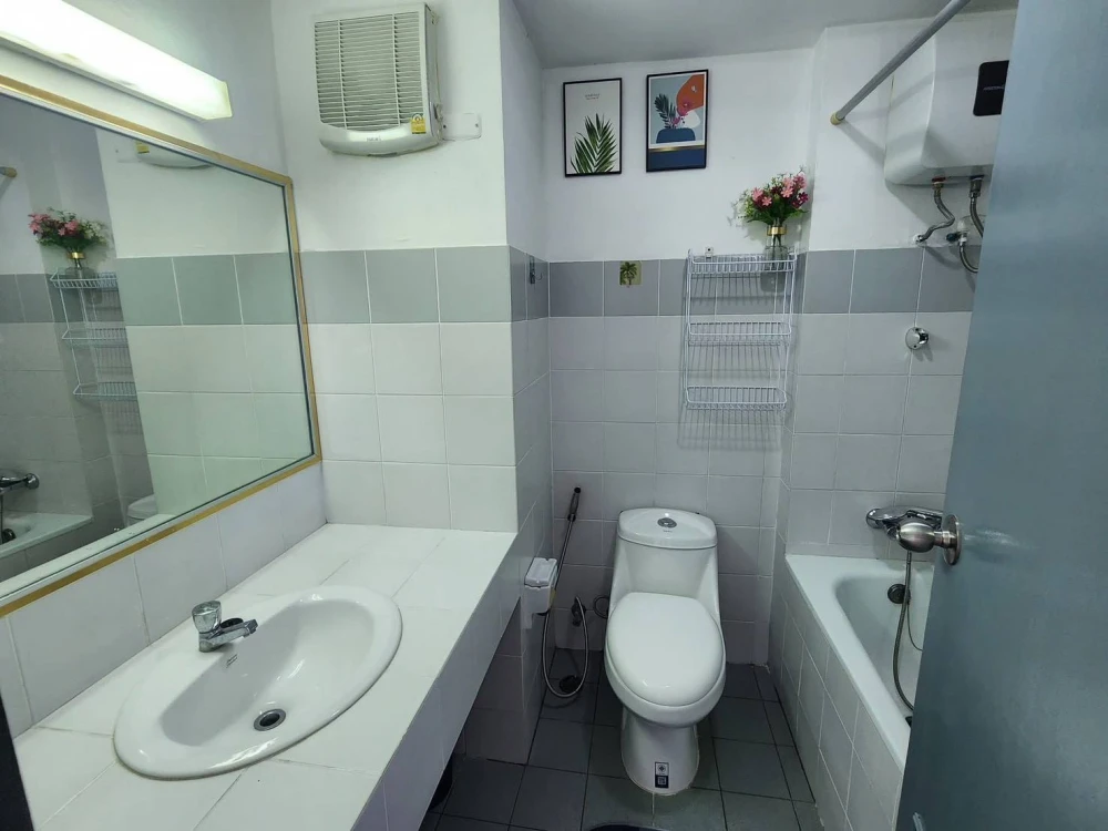 For sale Pattaya Condotel Chain, ready to move in, sea view, book now before the rooms are gone++